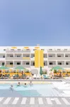 Ryans Lolas Ibiza - sul mare