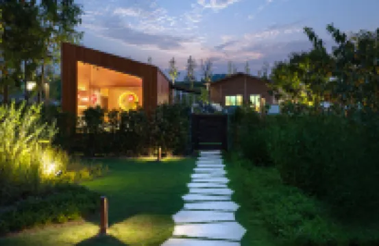 Yixing InLong  Lingshang Holiday House