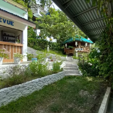 Bellevue Resort Puerto Galera Отели рядом с достопримечательностью «Пляж Сабанг»