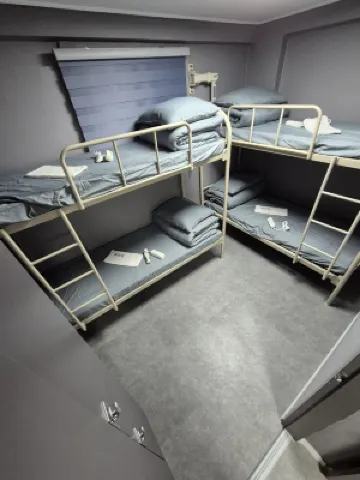 กังนัม เซเว่น โฮสเทล โรงแรมใกล้ซอโช