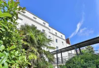 B&B Hotel les Sables-d'Olonne Centre Gare Hotels near LES SALINES
