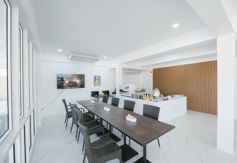 5. 엥 파 루앙 호..