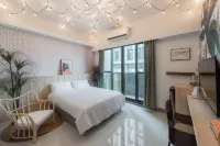 Bing non Hotels in Kaohsiung