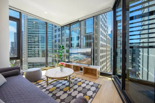 MetaWiseBnB | Sydney CBD | Luxury Cozy 2BED Apartment On York - Private Pools