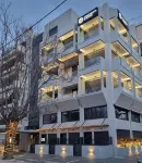 10 Apartments & Suites Athens Hôtels à proximité de : Atlas Kallitheas Ethousa Pallis