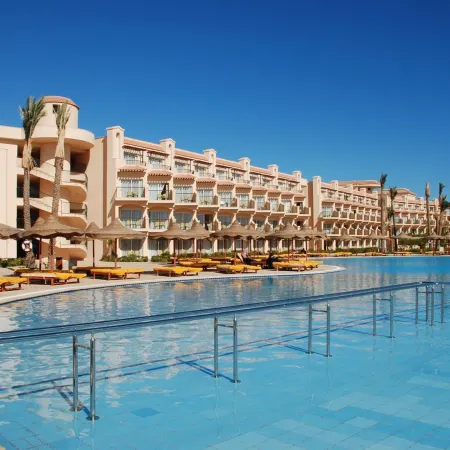 Pyramisa Beach Resort Sahl Hasheesh