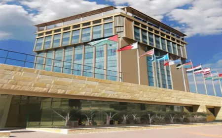 Landmark Amman Hotel & Conference Center Отели рядом с достопримечательностью «Darat al-Funun»