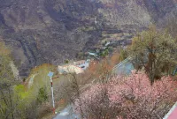 Danba Gehai Courtyard Homestay (Zhonglu Tibetan Village) - Flughafentransfer