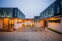 Elge Hotel and Villa Sarangan Hotels in Magetan