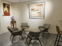 Guangzhou East Station Store