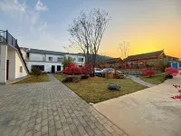 Yuezhiju Homestay Hotels near Shihegang Town
