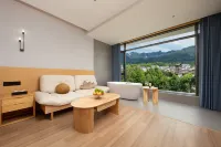 Qianshan Moon Resort, Zhangjiajie（Landmark Store of Wulingyuan, Forest Park Tourist Area）