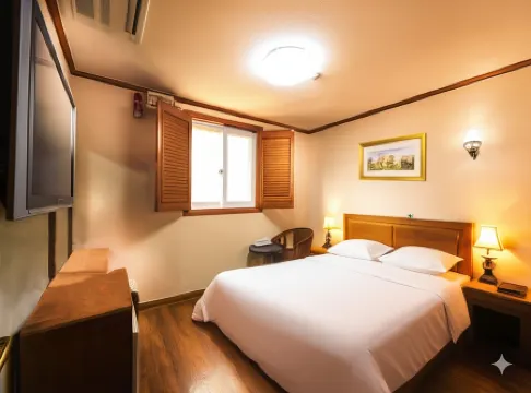 Noble Hotel Отели рядом с достопримечательностью «Инсадонг»