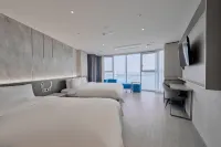 Hotel Aqua Palace