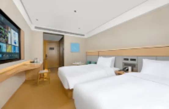 JI Hotel (Meihekou Northeast Nightless City Zhibei Village) - parking