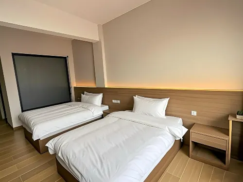 Chujian Tea-themed Stay (Puer Jingmaishan Ancient Tea Forest Scenic Area) - 2 ดาว