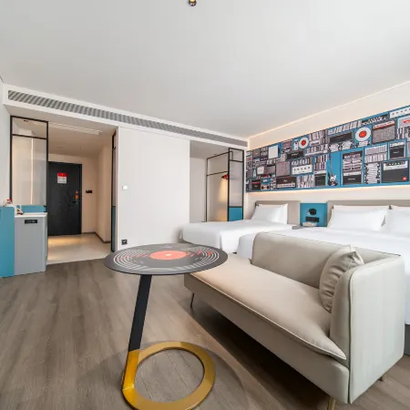 Ibis Hotel (Hami G312 National Highway Branch)