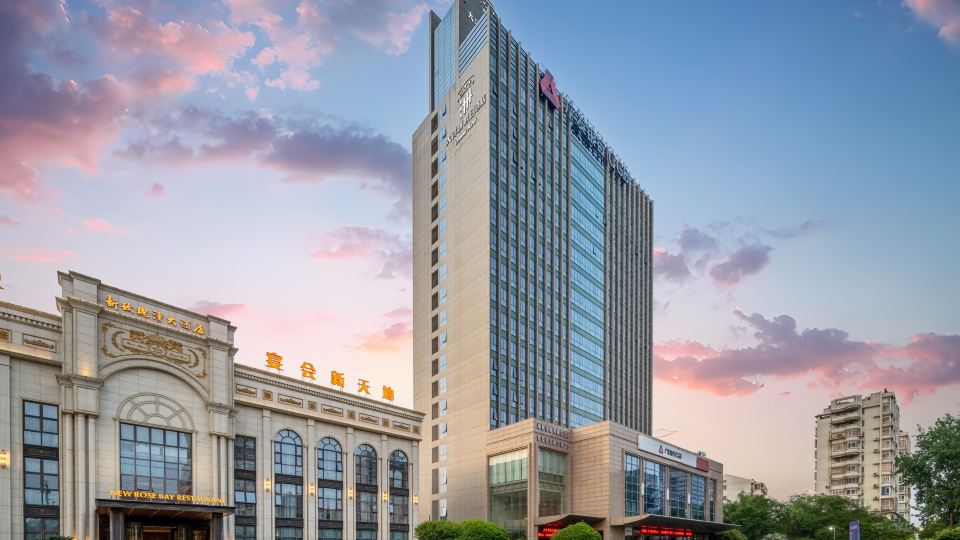 Oceania Hotel