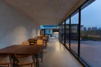 Xiao · ISVARA Designer Hotel (Huaihe Road Pedestrian Street)