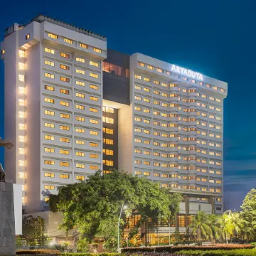 Aryaduta Menteng Отели рядом с достопримечательностью «Площадь Atrium»