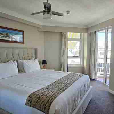 Broadbeach Holiday Apartments Rooms