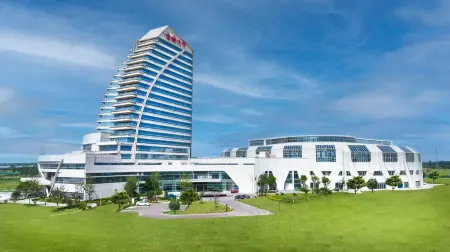 Donghai World Hotel Отели в г. Пинюаньсянь