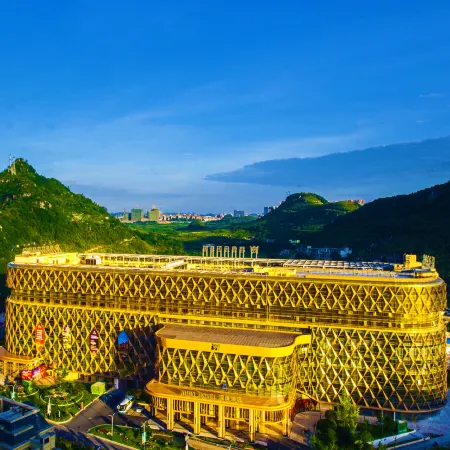 AUWI Hotel
