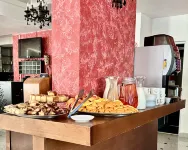 Guest House West Gate Hotels in Sutomore