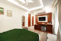 Humming Bird - A Luxury Stay