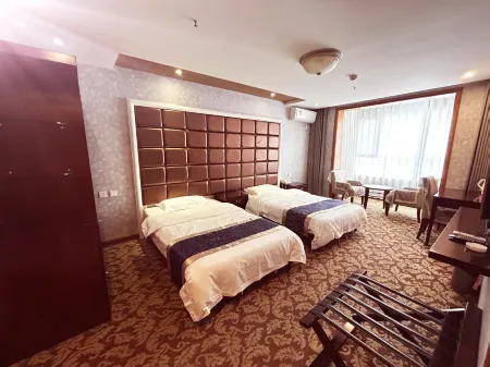 05 Hotel Отели в г. Луаньпин