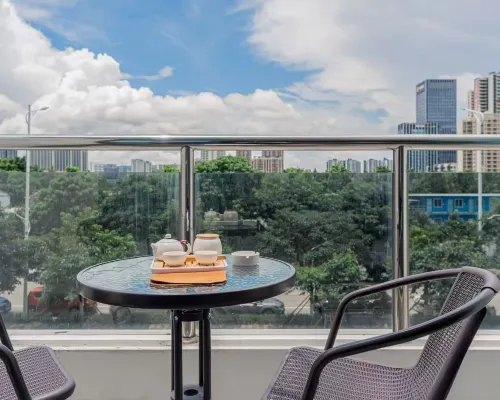 Elong ME Hotel (Zhuhai North Railway Station Changyuan Science and Technology Park) Zimmer Photos