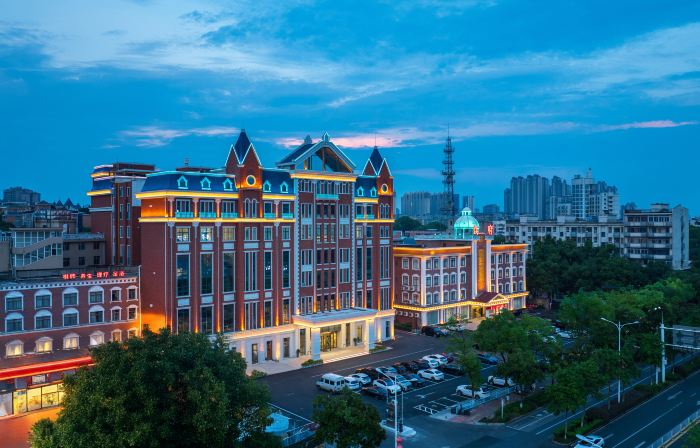 Huadu International Hotel