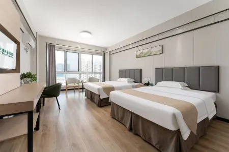 GreenTree Inn (Weihai Wendeng RT-Mart) Отели рядом с достопримечательностью «Aodaliya Kunshilan Occupation Technology (Nan'an) College Weihai Branch»