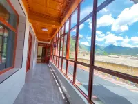 Zhuoni Qingke Xiang Residential Dormitory