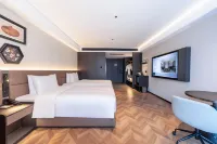 Madison Zhengzhou Longhu Financial Island Hotels near Xi'an University of Architecture and Technology Zhengzhou Teaching Department