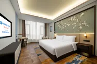 Wyndham Grand Plaza Royale Longchang Hotel di Longchang