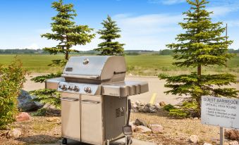 Heartland with Hot Tub - Housity