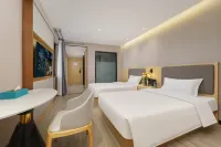Yiju Hotel Zhongshan Square, Dalian Railway Station