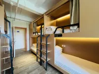 微青春青年客棧（虹橋路地鐵站店） - 旅館