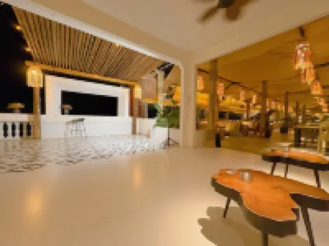 Yangxi Haiyi Apartment (Shapa Bay)