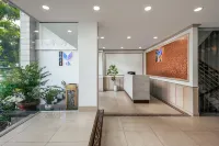 SAZI Erato Hotel - Free Airport & Breakfast