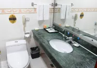 榮成石島賓館（石島人家景區店） Отели в г. Жунчэн