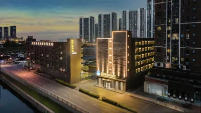 New Beacon International Hotel (Wuhan High-speed Railway Station & East Lake Branch) โรงแรมในโซนอุตสาหกรรมซิงชาน