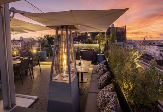 U-비저너리 로마 호텔