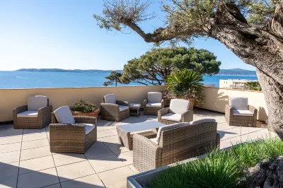 Best Western Premier Montfleuri Hotels near Botanical Garden