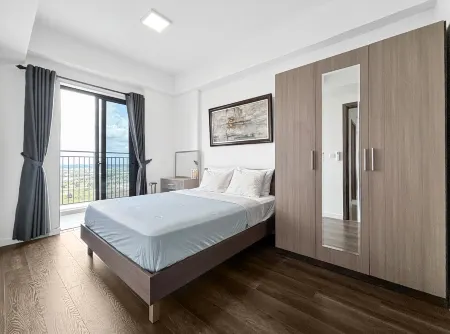 Lumiere Apartment Swanbay Dong Nai Отели в г. Nhon Trach District