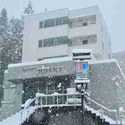 ホテルジャスティス Hotel Exterior