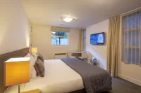 Marina Apartments - Element Escapes