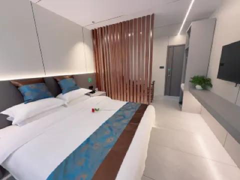 Kaiman Hotel (Longhushan Shangqing Ancient Town) Hotels near Zhengyiguan