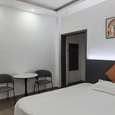 Liangchen Hotel